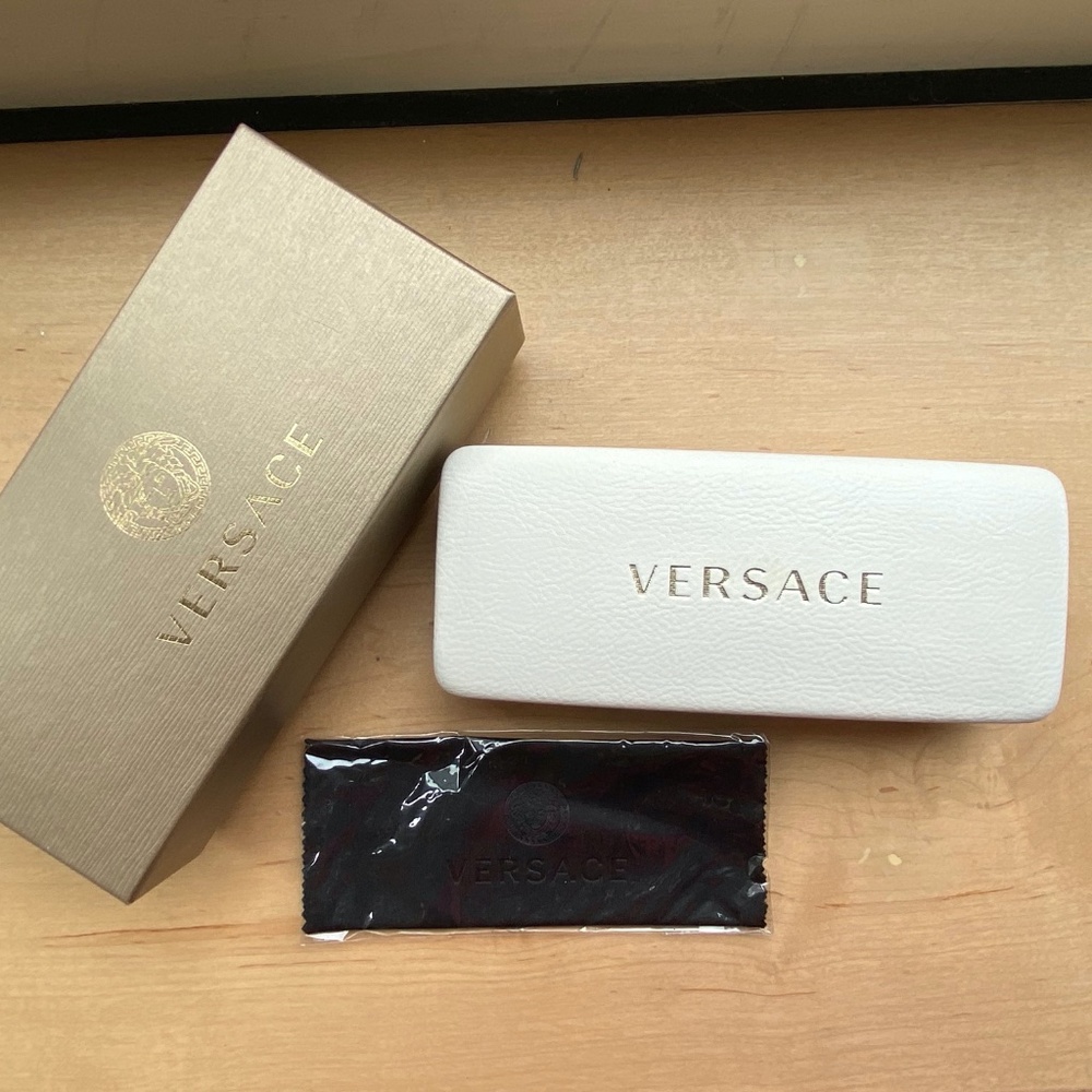 NEW Versace Hard Sunglass Case, Box and Lens Wipe